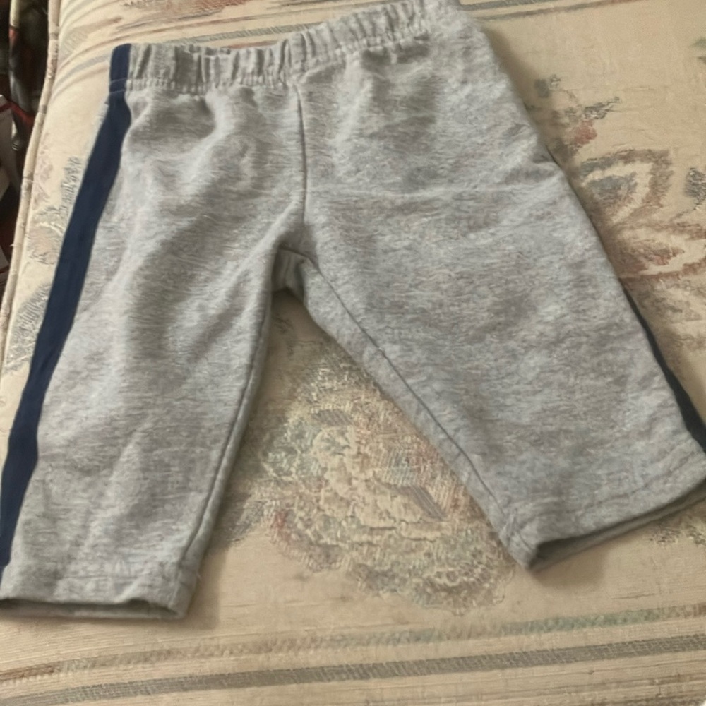 FINAL MARKDOWN Nickelodeon children’s slacks 0-3 months